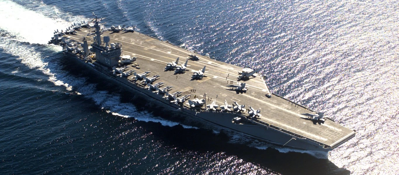 Αλλάζει μορφή το αμερικανικό Ναυτικό; Μελέτη ζητά την περικοπή δύο αεροπλανοφόρων